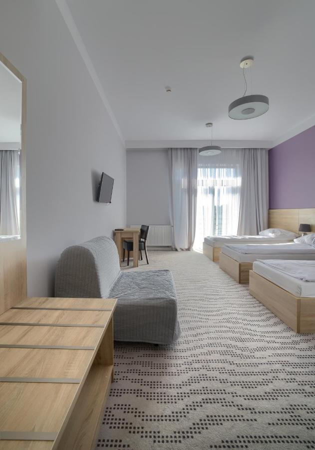Nova Stodola Hotel Кломнице Екстериор снимка