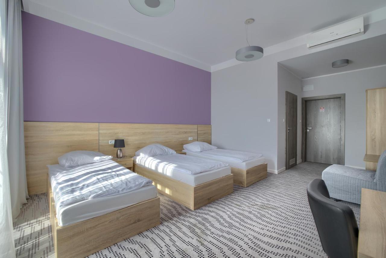 Nova Stodola Hotel Кломнице Екстериор снимка