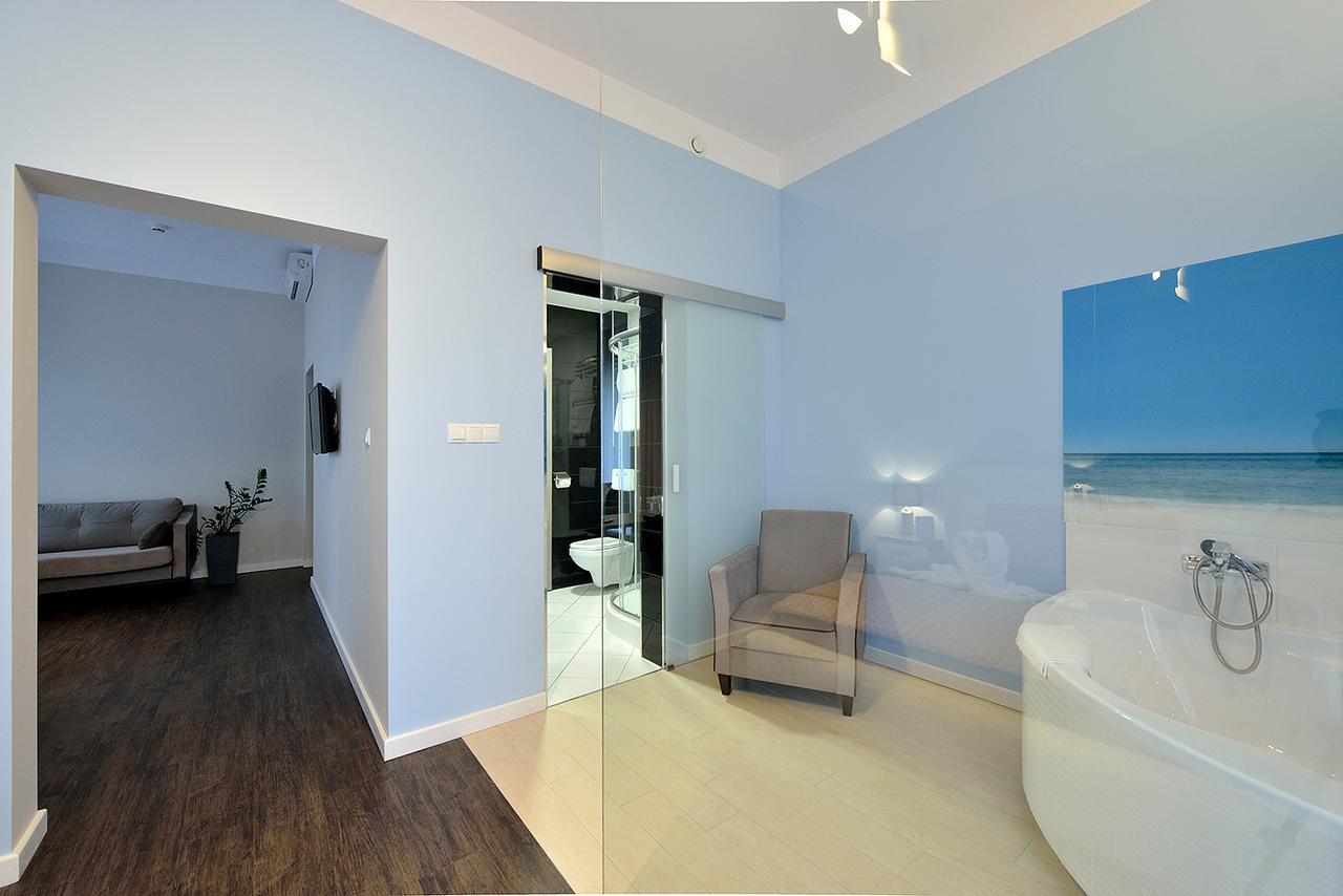 Nova Stodola Hotel Кломнице Екстериор снимка